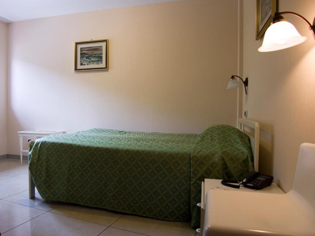 Hotel Cristallo Lerici Zimmer foto